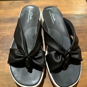 Clarks cloudsteppers sandals
